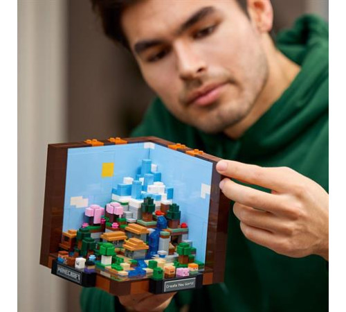 Конструктор LEGO Minecraft Верстак 1195 ел. (21265)