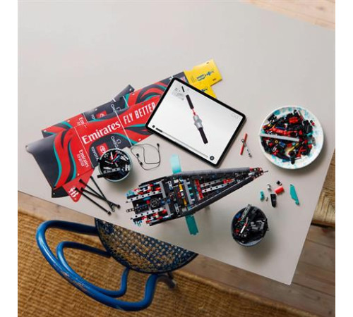 Конструктор LEGO Technic Яхта Emirates Team New Zealand AC75 962 ел. (42174) Конструктор LEGO Technic Яхта Emirates Team New Zealand AC75 962 ел. (42174)