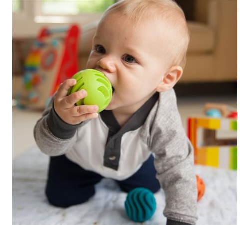 Прорізувач-брязкальце Fat Brain Toys Sensory Rollers Сенсорні кулі 3 шт. (F161ML) Прорізувач-брязкальце Fat Brain Toys Sensory Rollers Сенсорні кулі 3 шт. (F161ML)