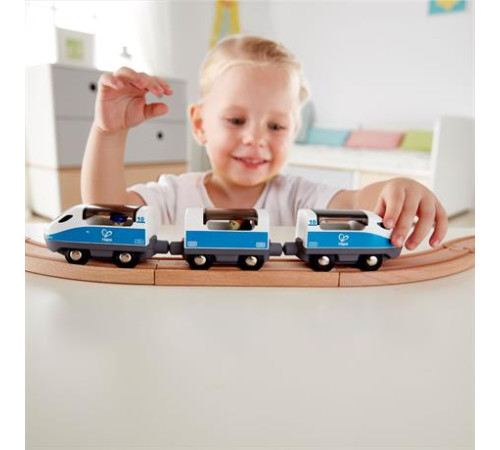 Набір для іграшкової залізниці Hape Поїзд Інтерсіті з вагонами (E3728)