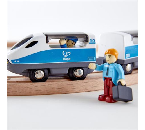 Набір для іграшкової залізниці Hape Поїзд Інтерсіті з вагонами (E3728)