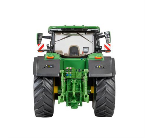 Модель Britains Трактор John Deere 8R 410 1:32 (43288) Модель Britains Трактор John Deere 8R 410 1:32 (43288)