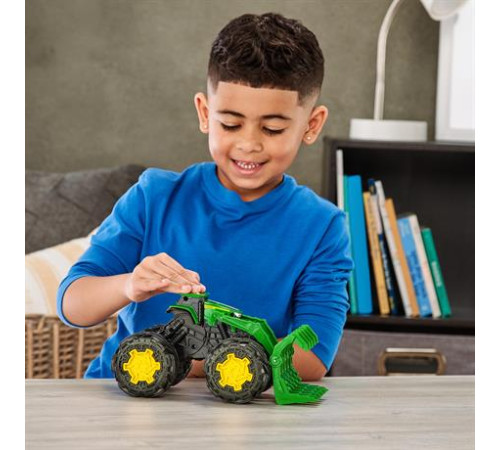 Машинка Трактор John Deere Kids Monster Treads з ковшем і великими колесами (47327) Машинка Трактор John Deere Kids Monster Treads з ковшем і великими колесами (47327)