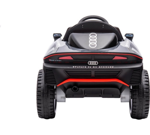 Дитяча акумуляторна машинка Audi RSQ E-TRON Сіра Дитяча акумуляторна машинка Audi RSQ E-TRON Сіра