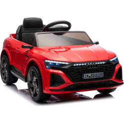 Дитяча акумуляторна машинка Audi SQ8 Червона