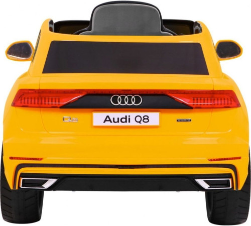 Дитяча акумуляторна машинка Audi Q8 Жовта Дитяча акумуляторна машинка Audi Q8 Жовта