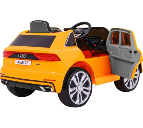 Дитяча акумуляторна машинка Audi Q8 Жовта Дитяча акумуляторна машинка Audi Q8 Жовта