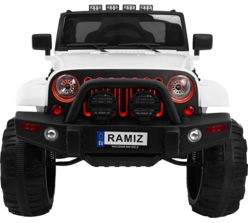 Дитяча акумуляторна машинка All Terrain Біла Дитяча акумуляторна машинка All Terrain Біла