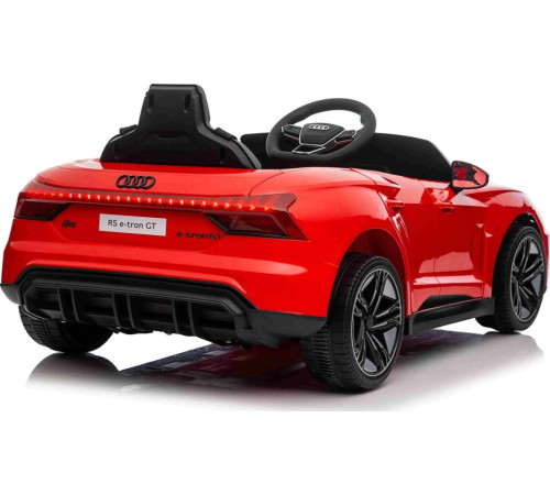 Дитяча акумуляторна машинка Audi RS E-Tron GT Червона Дитяча акумуляторна машинка Audi RS E-Tron GT Червона