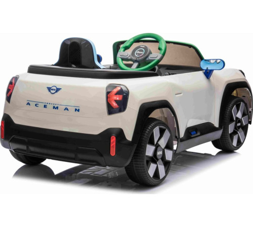 Дитяча акумуляторна машинка Mini Concept Aceman Біла Дитяча акумуляторна машинка Mini Concept Aceman Біла