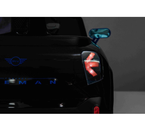 Дитяча акумуляторна машинка Mini Concept Aceman Чорна Дитяча акумуляторна машинка Mini Concept Aceman Чорна