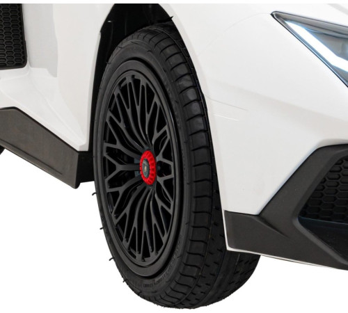 Дитяча акумуляторна машинка Lamborghini Aventador SV Біла Дитяча акумуляторна машинка Lamborghini Aventador SV Біла