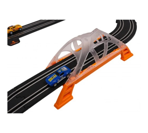 Гоночний трек TRACK MASTER з підсвічуванням + аксесуари 615см Гоночний трек TRACK MASTER з підсвічуванням + аксесуари 615см