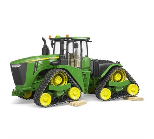 Модель Bruder Трактор John Deere на гусеницях (04055) Модель Bruder Трактор John Deere на гусеницях (04055)