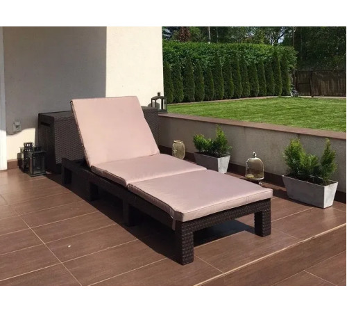 Шезлонг Keter Daytona Deluxe з матрацом, 195 х 65 х 25,5 см - коричневий