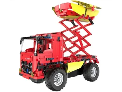 Спецтехніка для дітей: чому екскаватори, вантажівки і трактори так подобаються хлопчикам? 