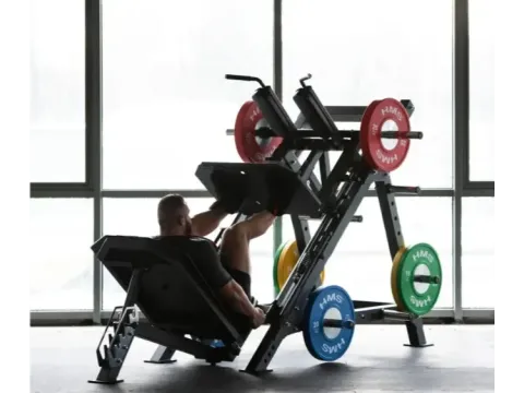 Тренажери для ніг як фактор залучення та утримання клієнтів у фітнес-залі